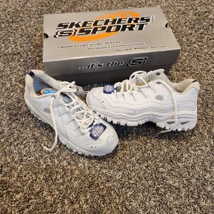 New Skechers Size 9W Women